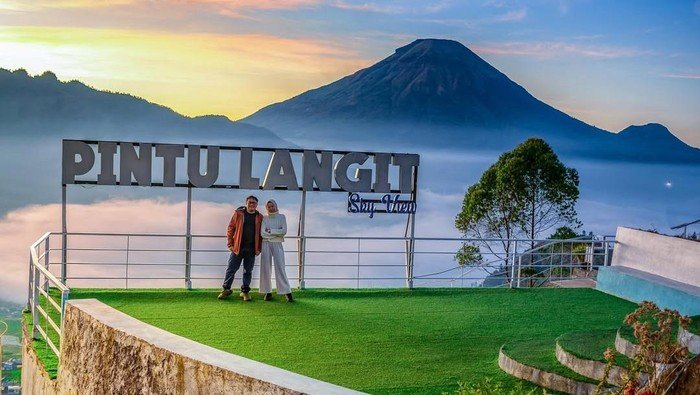 Sunrise Pintu Langit